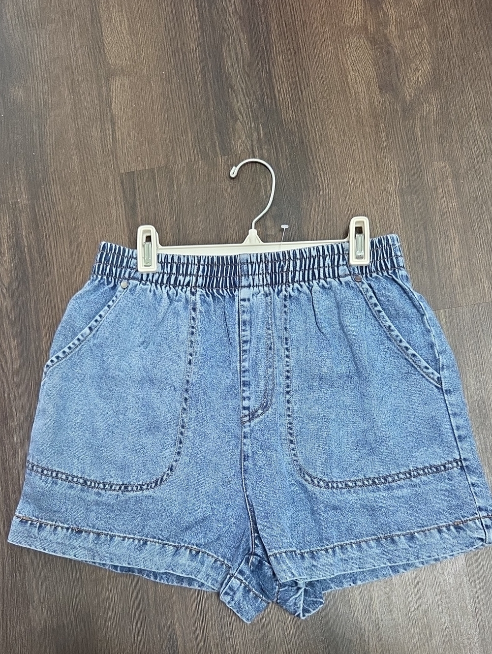 Elastic Waist High-Rise Denim Shorts - Light Blue